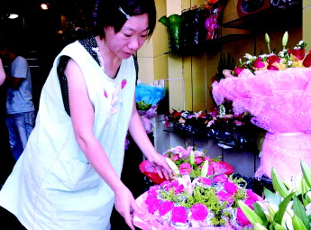 山東濟寧：今年教師節(jié)鮮花生意不太火